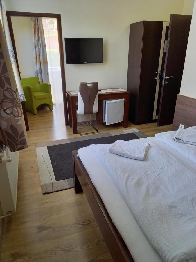 Medea Apartman Buk Bagian luar foto