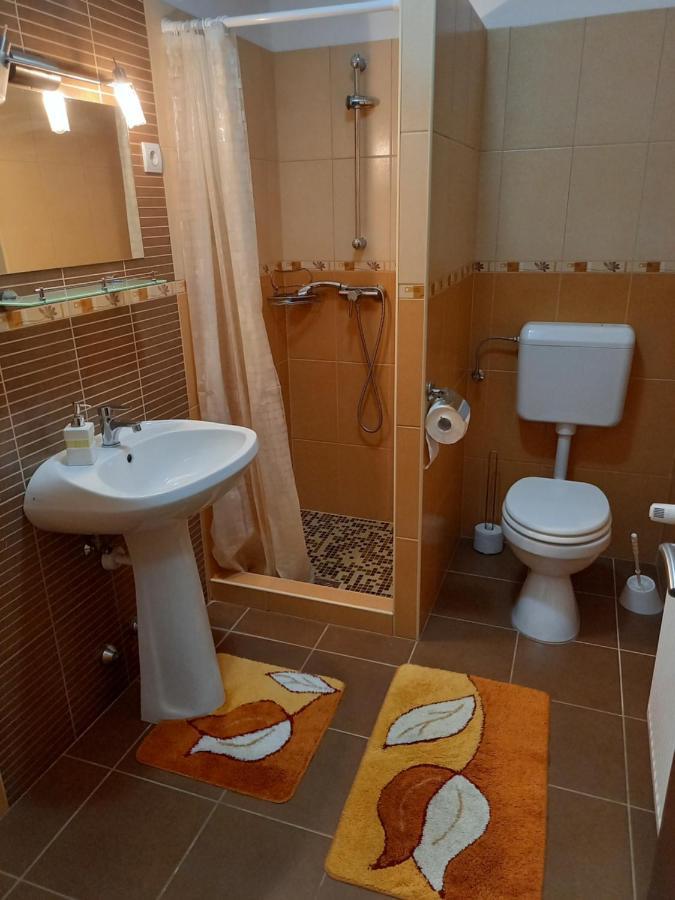 Medea Apartman Buk Bagian luar foto