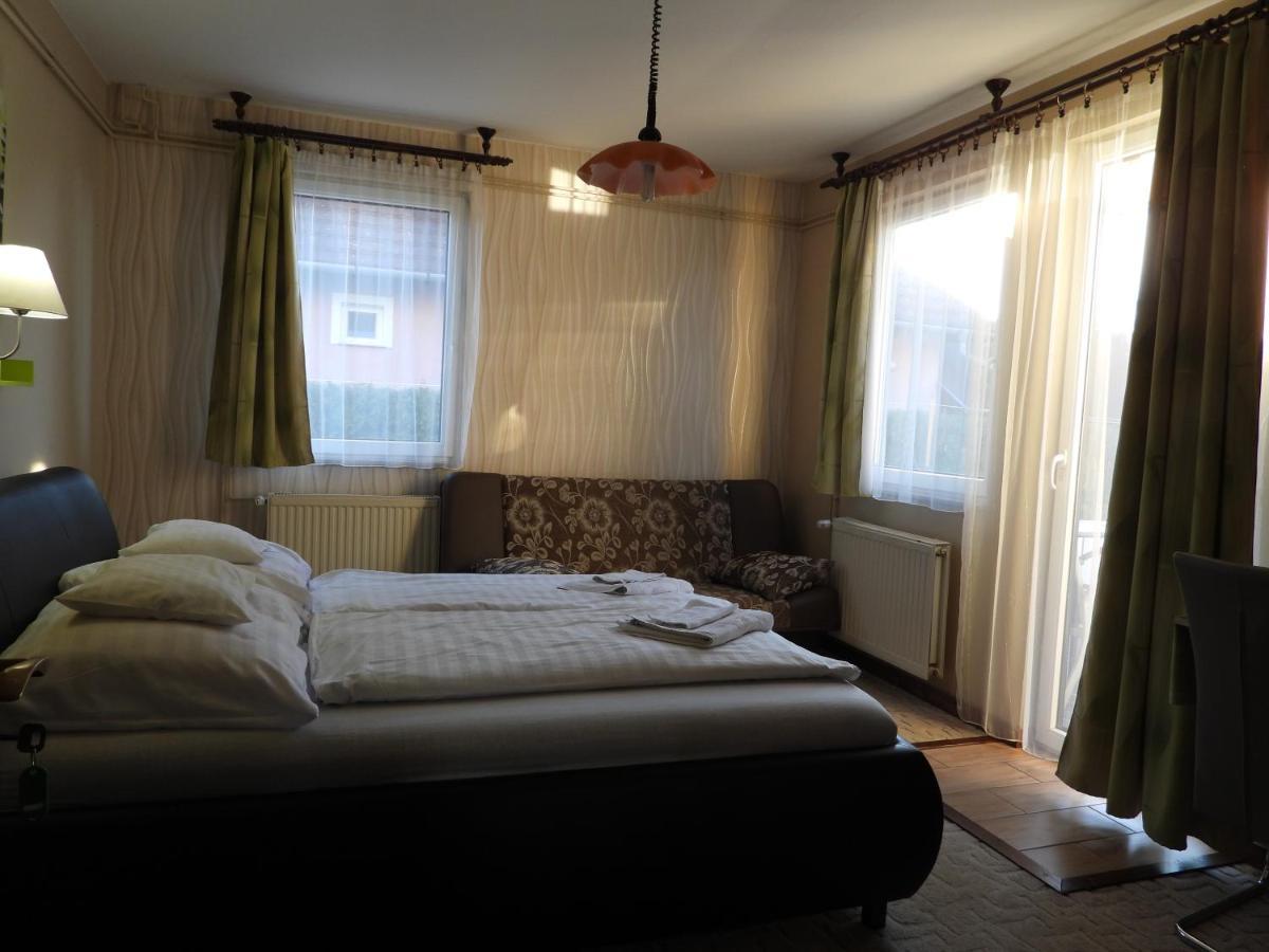 Medea Apartman Buk Bagian luar foto