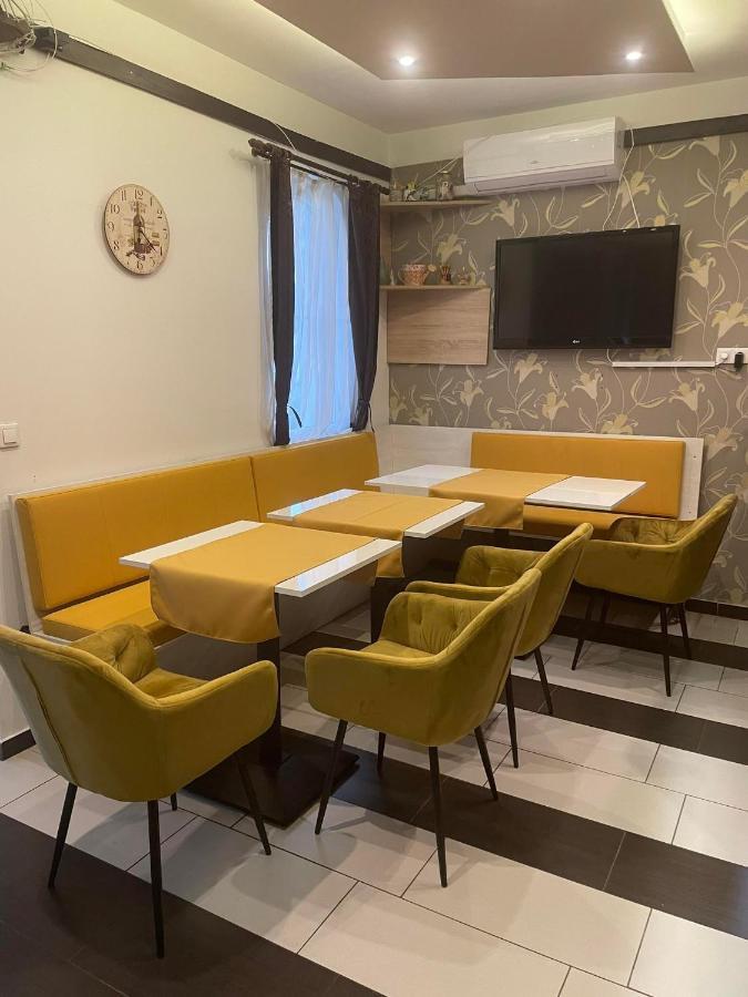 Medea Apartman Buk Bagian luar foto